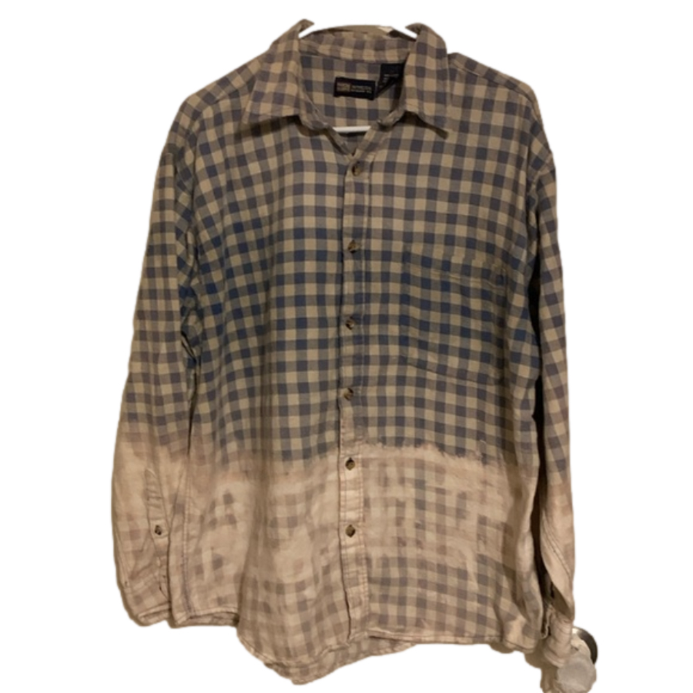 Faded glory men’s Upcycled bleach ombré button down shirt size large